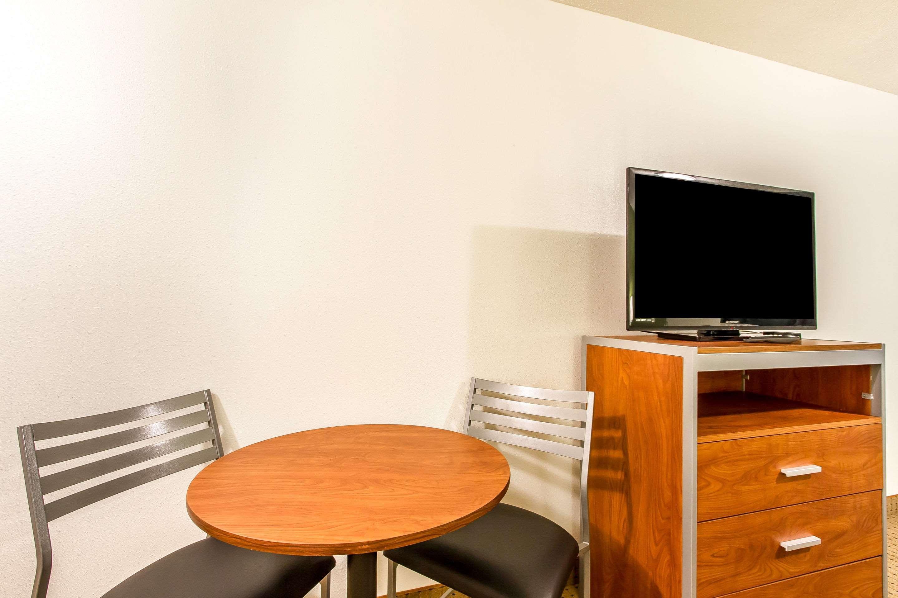 Econo Lodge & Suites Pekin Extérieur photo