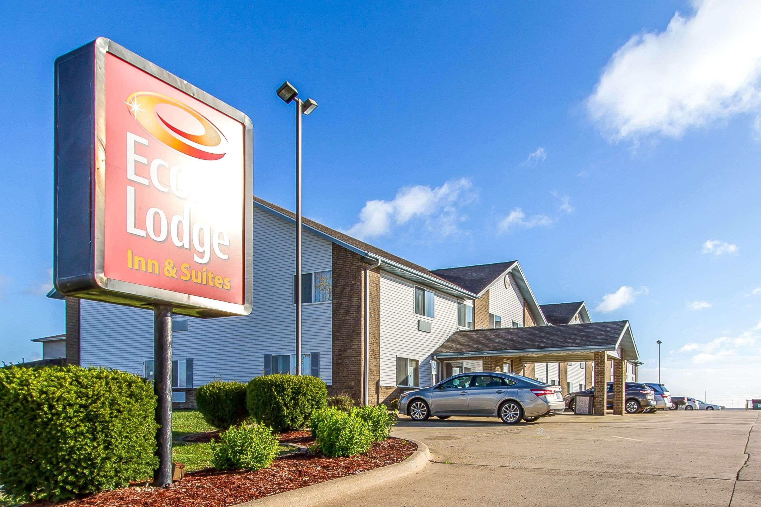 Econo Lodge & Suites Pekin Extérieur photo