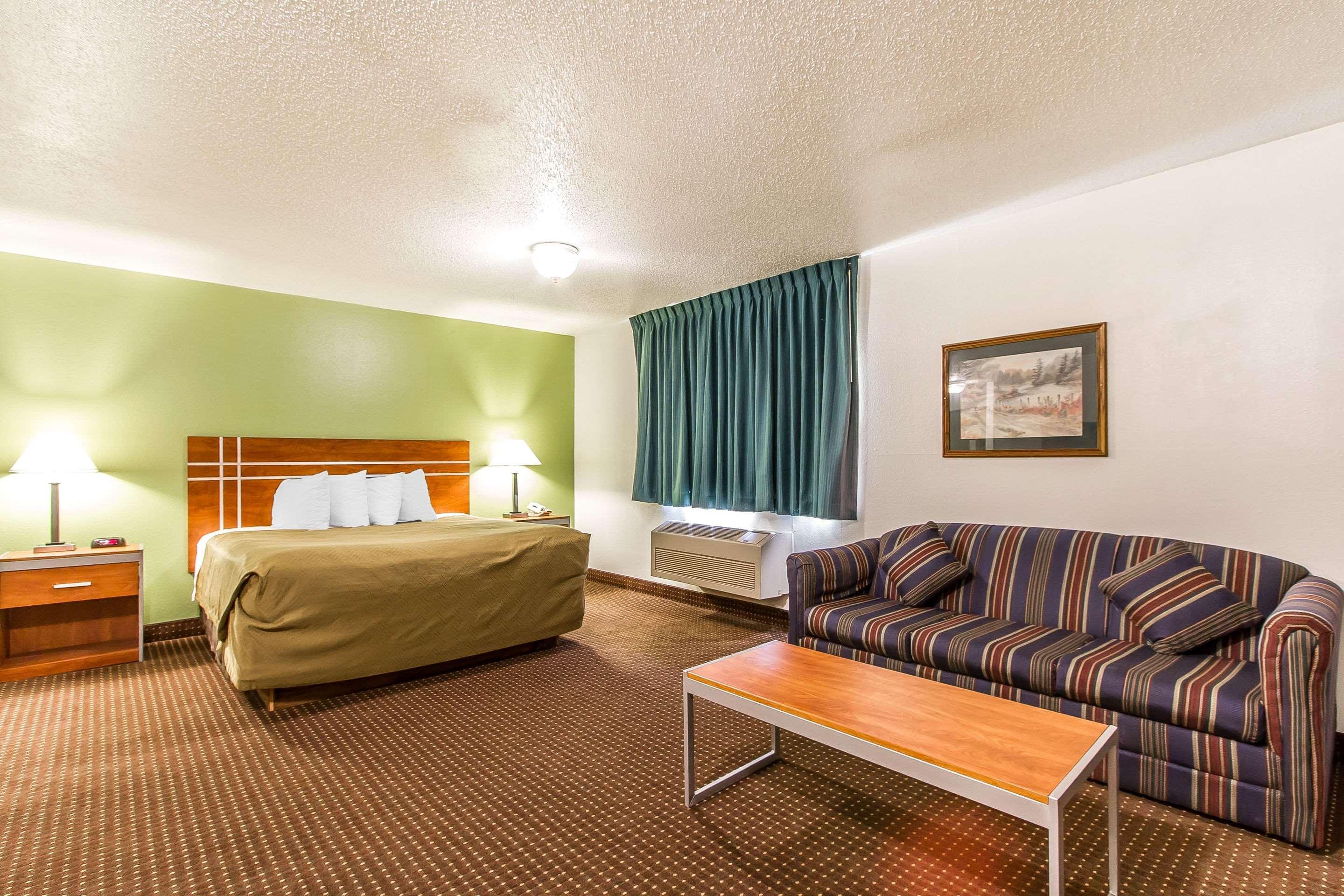 Econo Lodge & Suites Pekin Extérieur photo