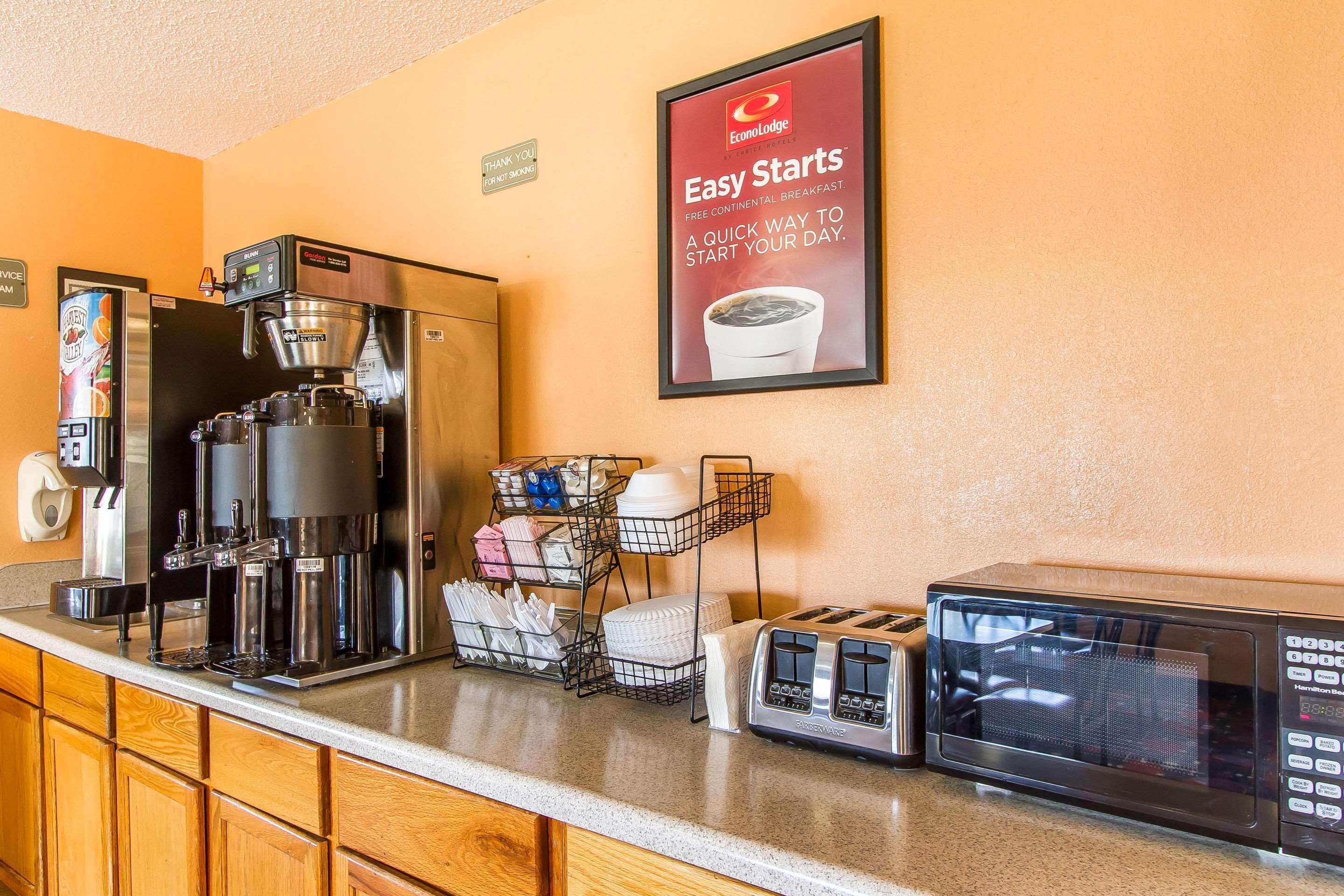 Econo Lodge & Suites Pekin Extérieur photo